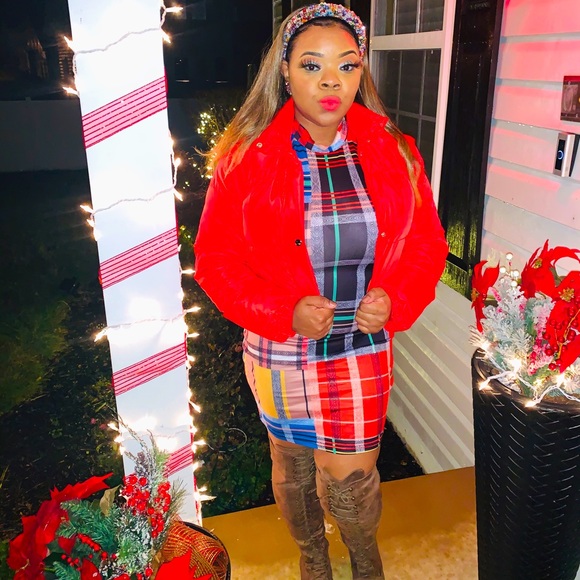 Hello Poshers! Welcome to my Poshmark Closet! - Picture 5 of 5